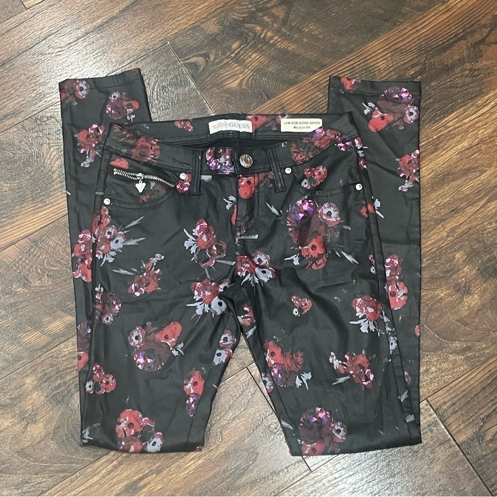 2/$50 GUESS Floral Print Skinny Pants in Black and Burgundy